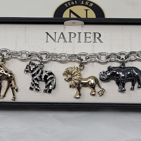 Napier Silver Tone Safari Zoo Animal‎ Charm Bracelet Novelty Giraffe Zebra Gift - Picture 1 of 8